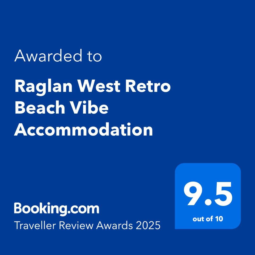 Raglan West Retro Beach Vibe Accommodation Exterior photo