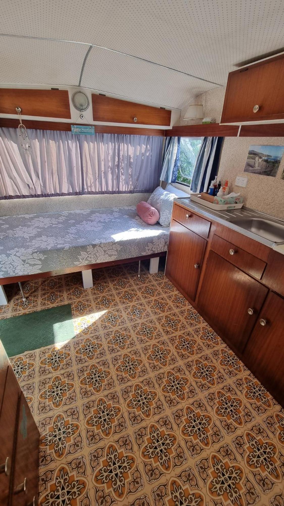 Raglan West Retro Beach Vibe Accommodation Room photo